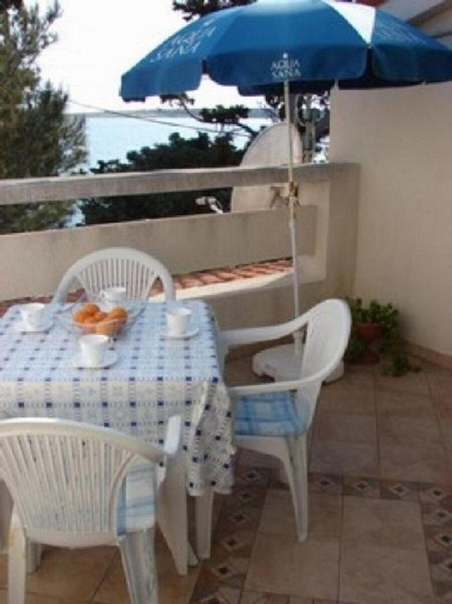 Apartment Gordana Kosljun Bagian luar foto